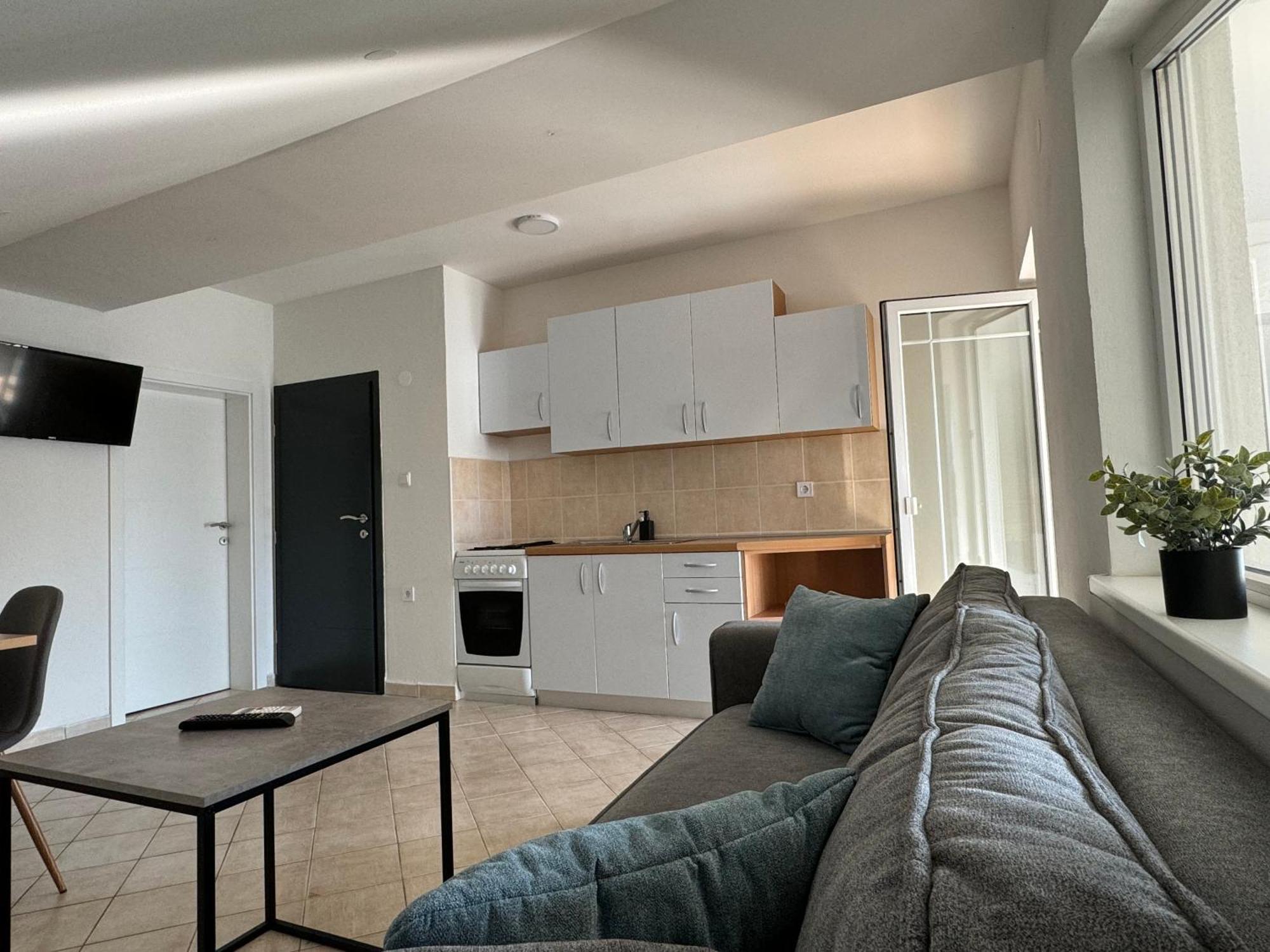Apartmani Ivano Vir Exterior foto