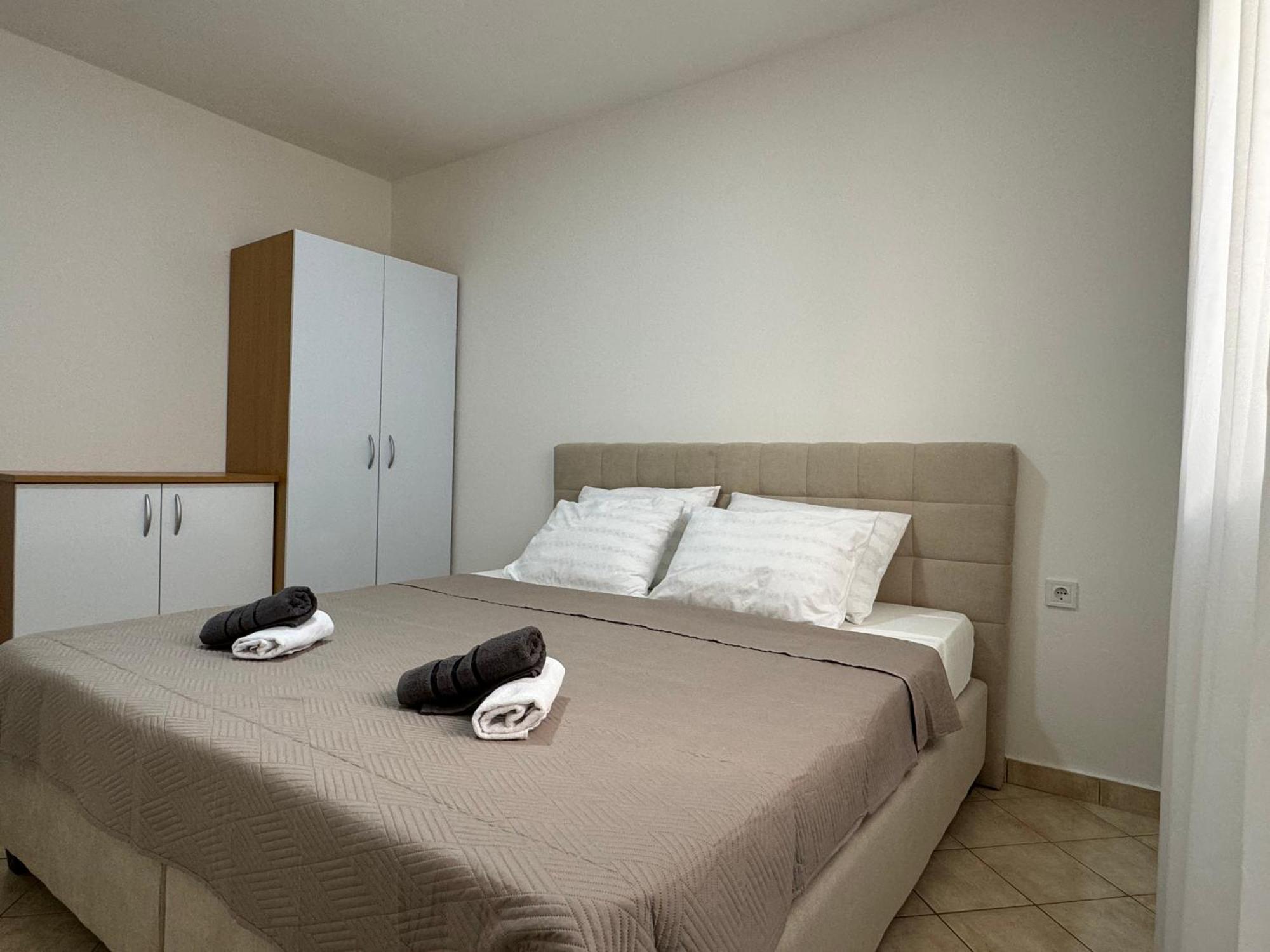 Apartmani Ivano Vir Exterior foto