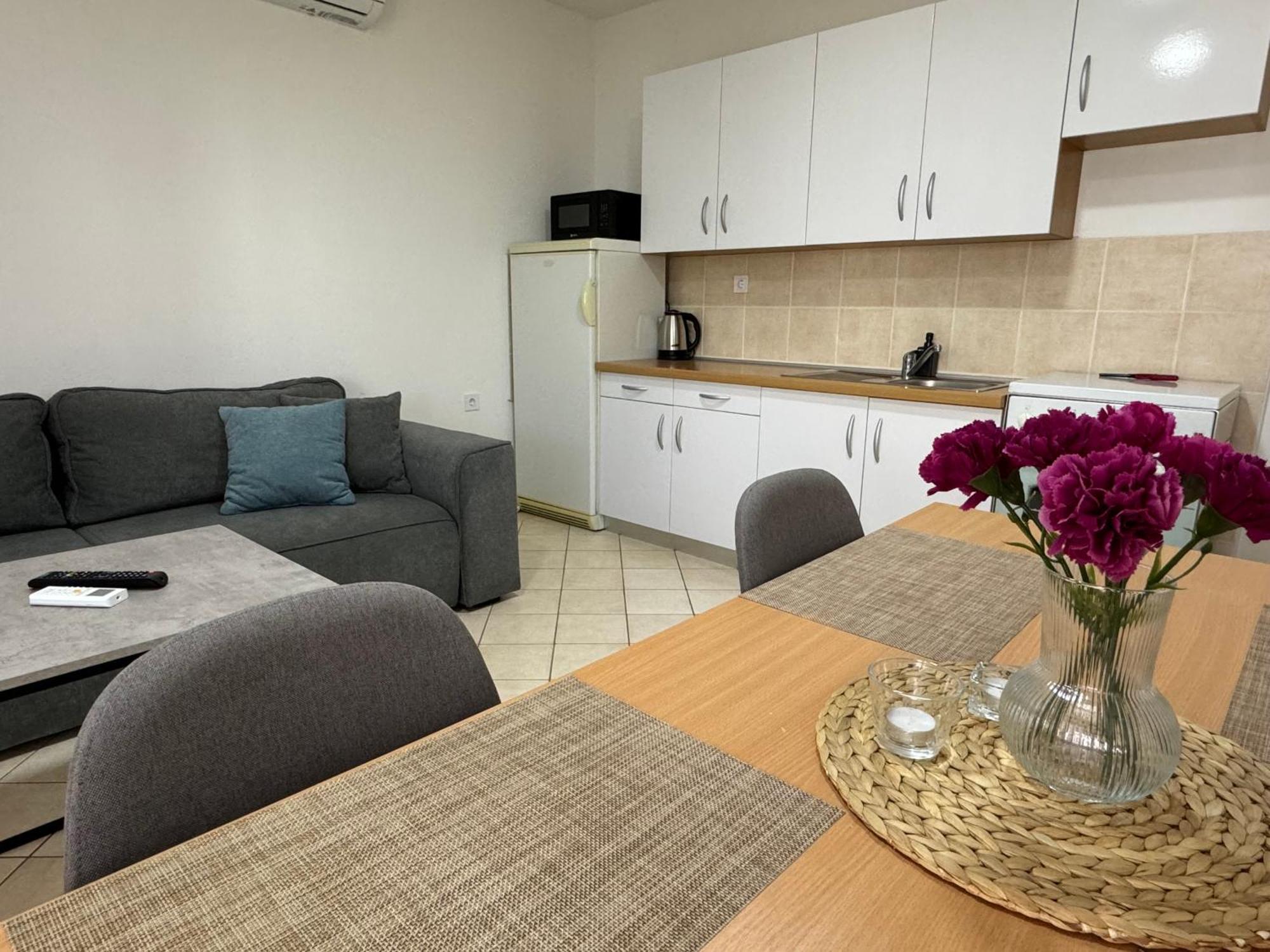 Apartmani Ivano Vir Exterior foto